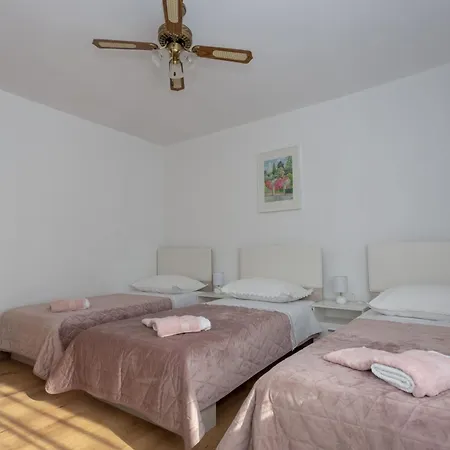 Апартаменты Mary - With Private Pool & Garden *
