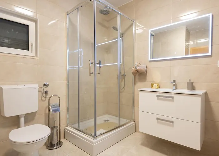 Apartment Mary - With Private Pool & Garden *